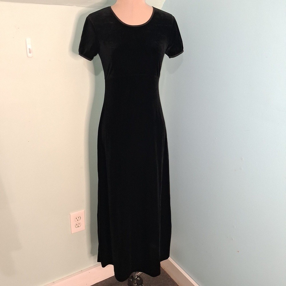My Michelle VTG 90s Black Velvet Empire Waist Midi Dress Short Sleeve Small Goth